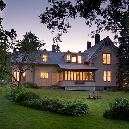 Gothic Eves Inn And Spa Bed And Breakfast Trumansburg Εξωτερικό φωτογραφία