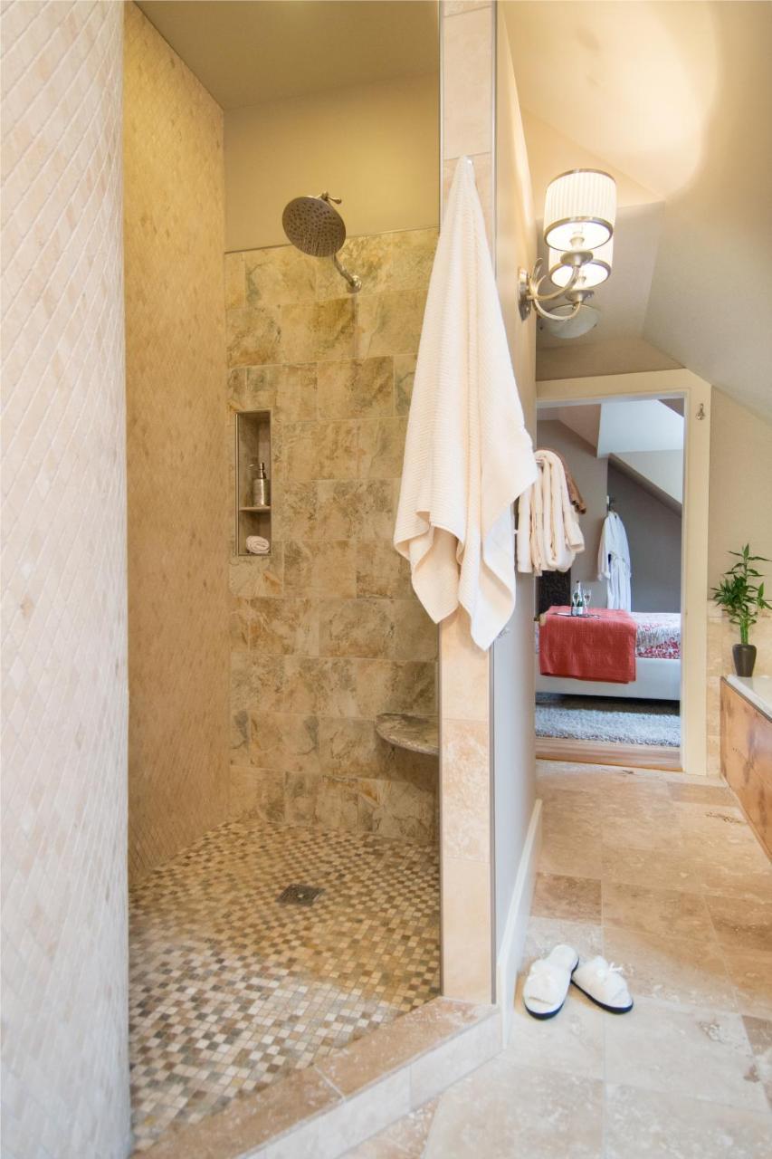 Gothic Eves Inn And Spa Bed And Breakfast Trumansburg Εξωτερικό φωτογραφία