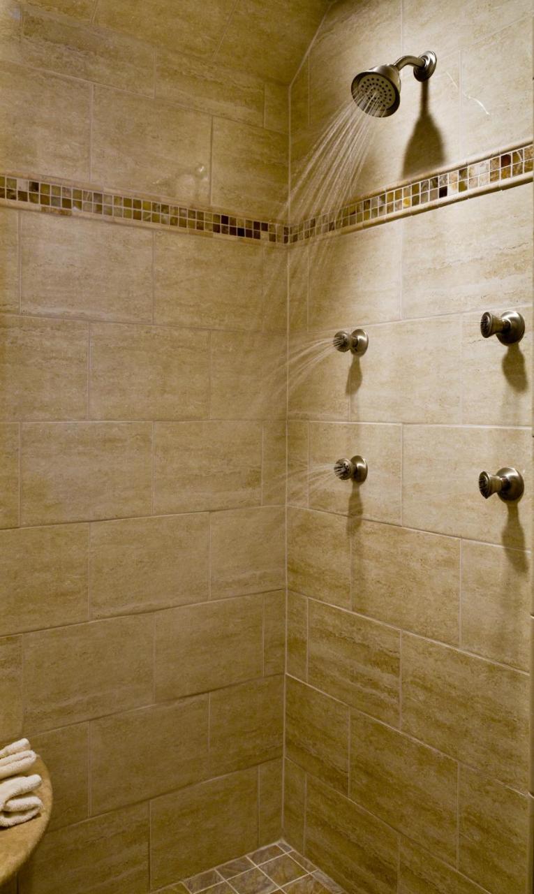 Gothic Eves Inn And Spa Bed And Breakfast Trumansburg Εξωτερικό φωτογραφία