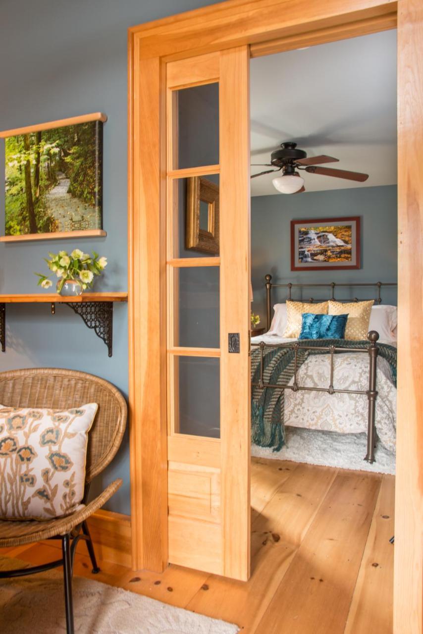 Gothic Eves Inn And Spa Bed And Breakfast Trumansburg Εξωτερικό φωτογραφία