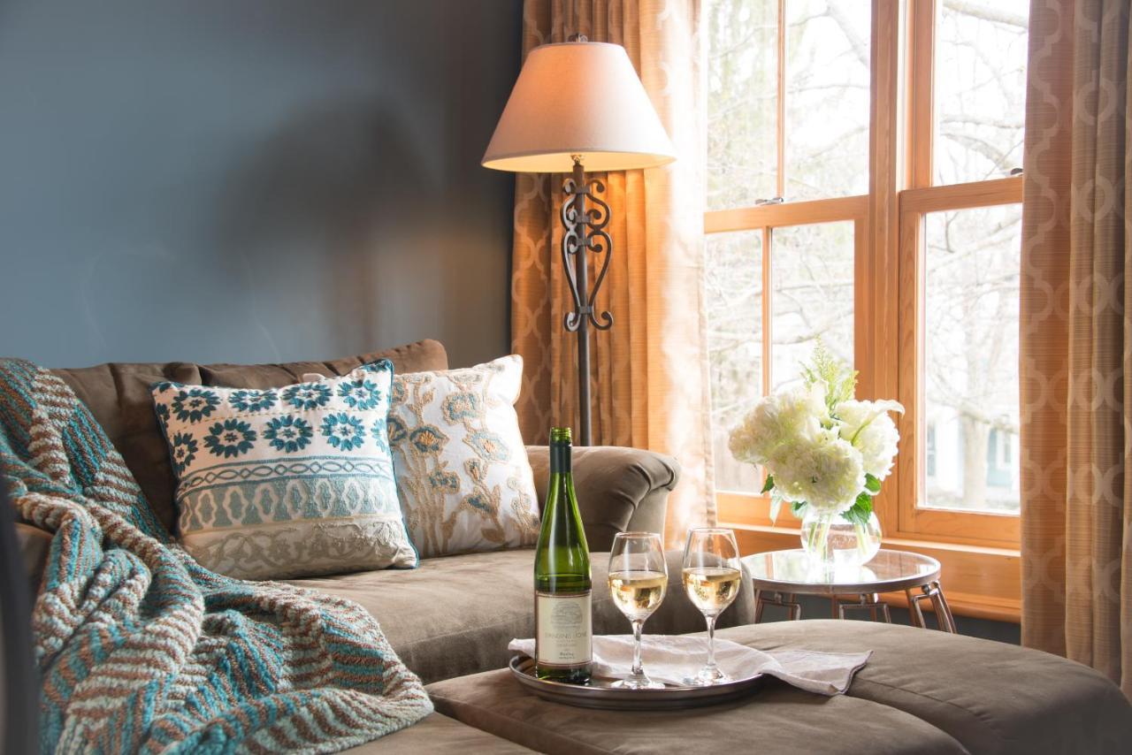 Gothic Eves Inn And Spa Bed And Breakfast Trumansburg Εξωτερικό φωτογραφία