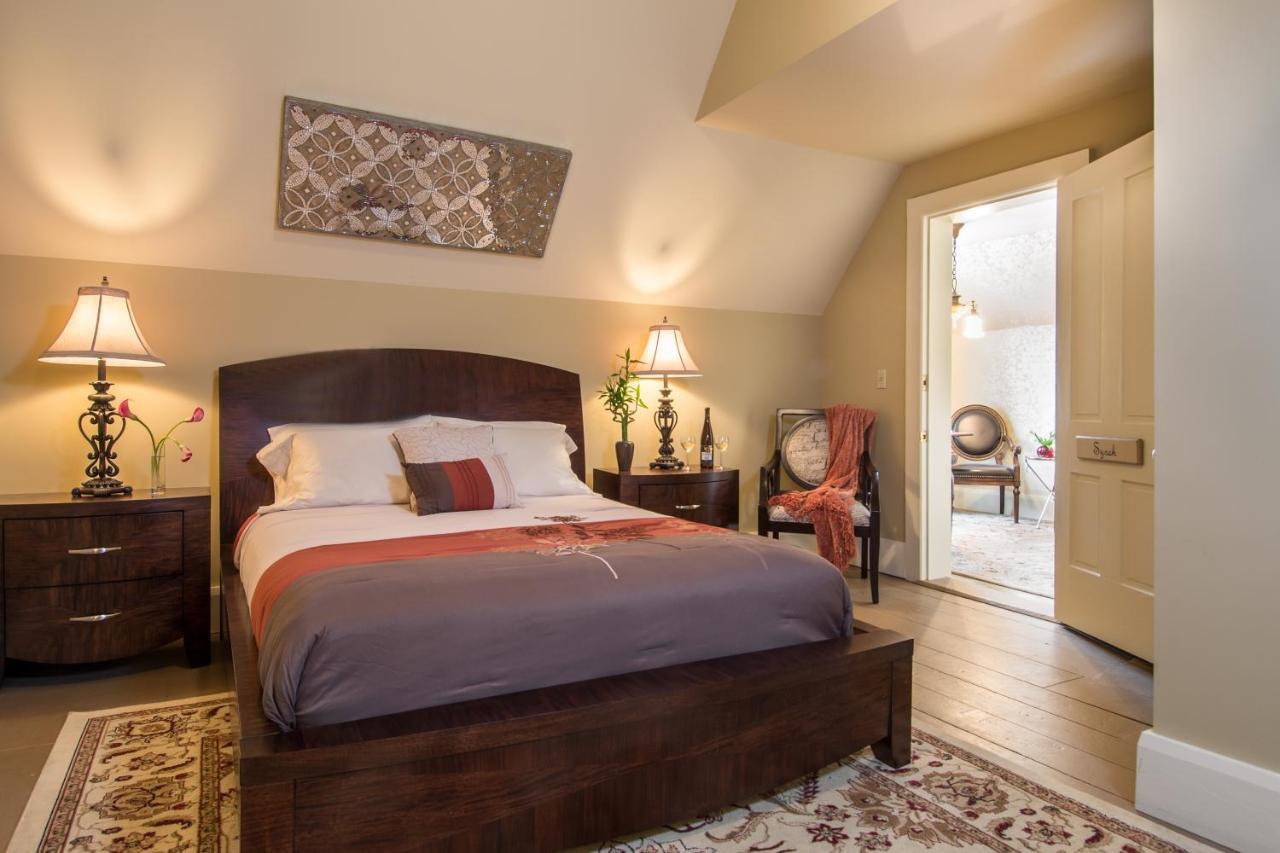 Gothic Eves Inn And Spa Bed And Breakfast Trumansburg Εξωτερικό φωτογραφία